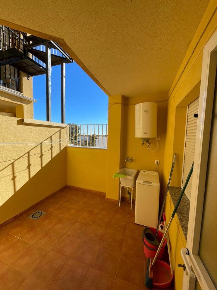 2 sovrum Lägenhet att hyra i Cuevas del Almanzora med garage - 700 € (Ref: 9432792)