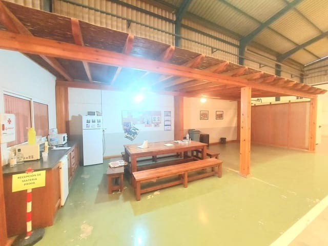 2 bedroom Commercial for rent in Antas - € 3,500 (Ref: 9438536)