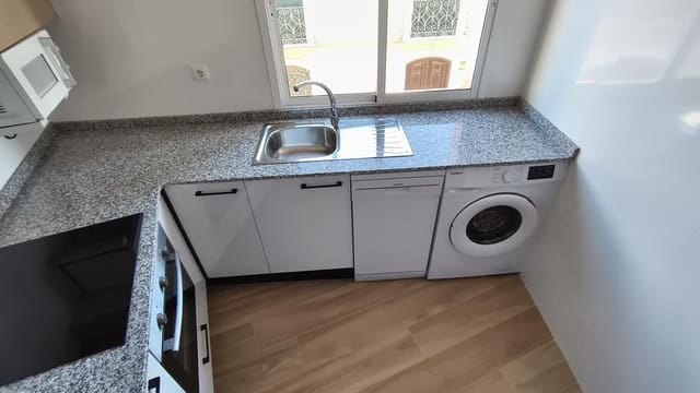 2 sovrum Lägenhet att hyra i Vera Ciudad, Vera - 700 € (Ref: 9495141)