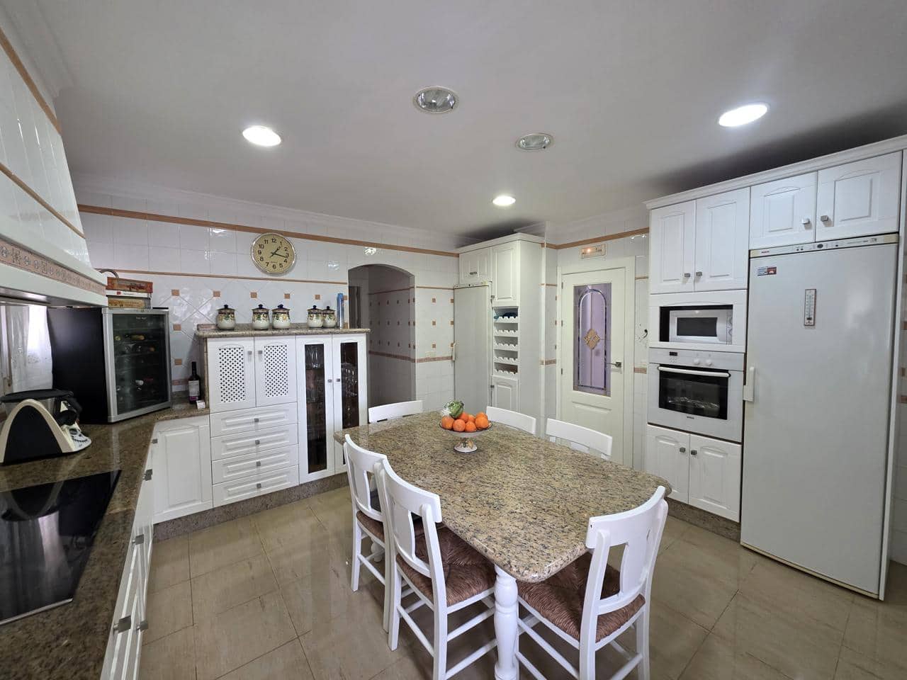 5 slaapkamer Villa te koop in Garrucha met zwembad garage - € 650.000 (Ref: 9516472)