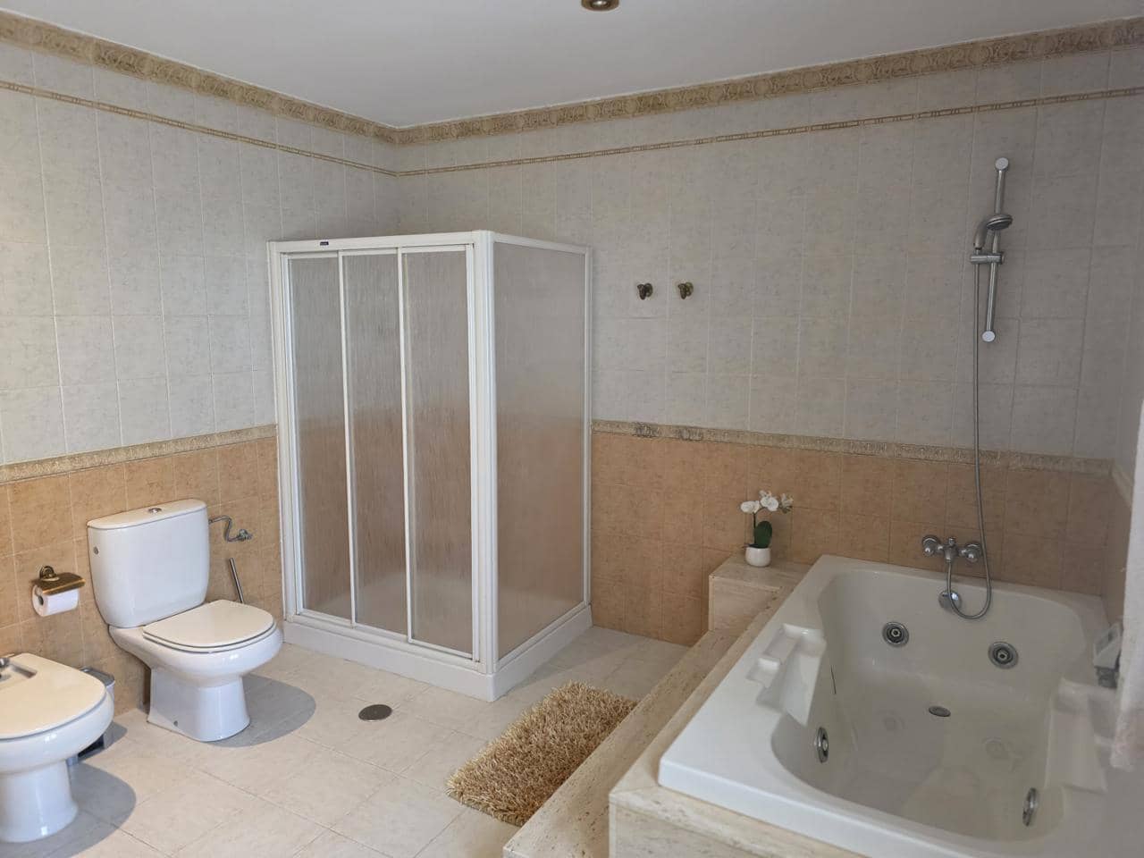 5 slaapkamer Villa te koop in Garrucha met zwembad garage - € 650.000 (Ref: 9516472)