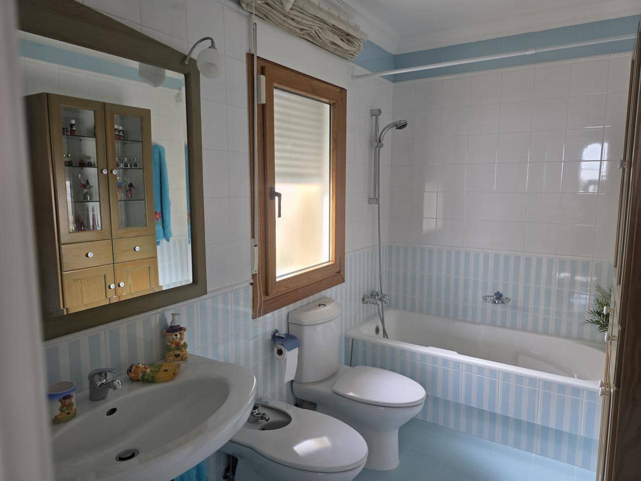 5 slaapkamer Villa te koop in Garrucha met zwembad garage - € 650.000 (Ref: 9516472)