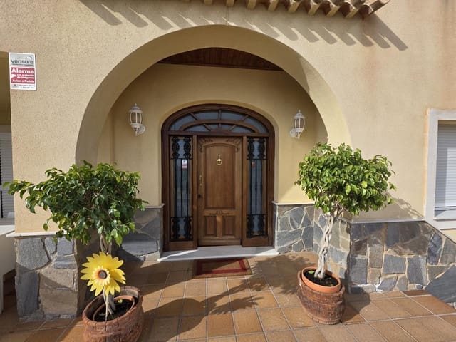 5 slaapkamer Villa te koop in Garrucha met zwembad garage - € 650.000 (Ref: 9516472)