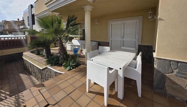 5 slaapkamer Villa te koop in Garrucha met zwembad garage - € 650.000 (Ref: 9516472)