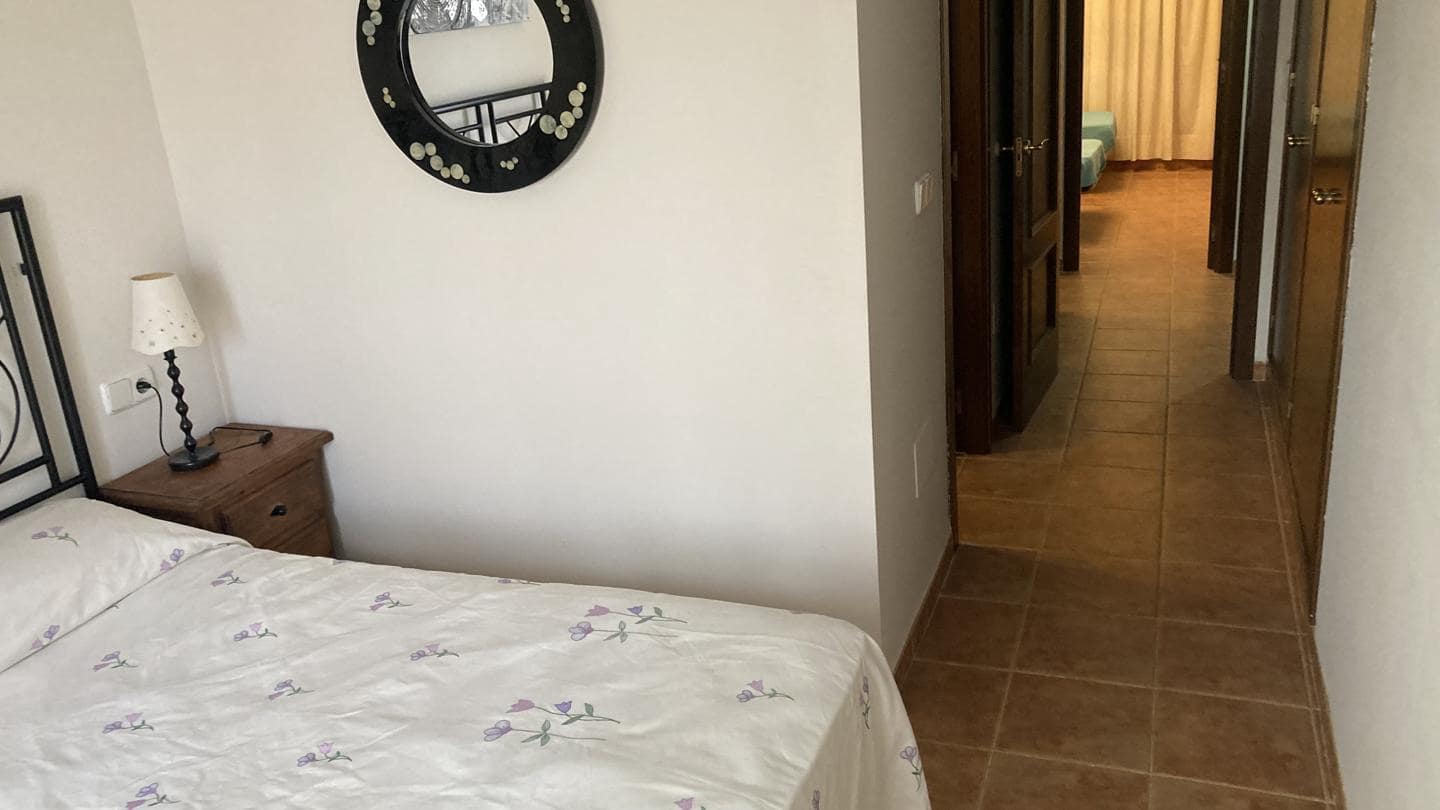 2 makuuhuone Asunto vuokrattavana paikassa Vera mukana uima-altaan 
autotalli - 750 € (Ref: 9525077)