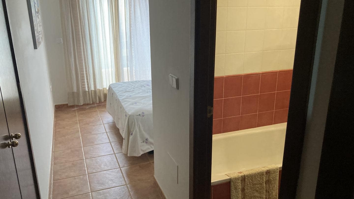 2 makuuhuone Asunto vuokrattavana paikassa Vera mukana uima-altaan 
autotalli - 750 € (Ref: 9525077)