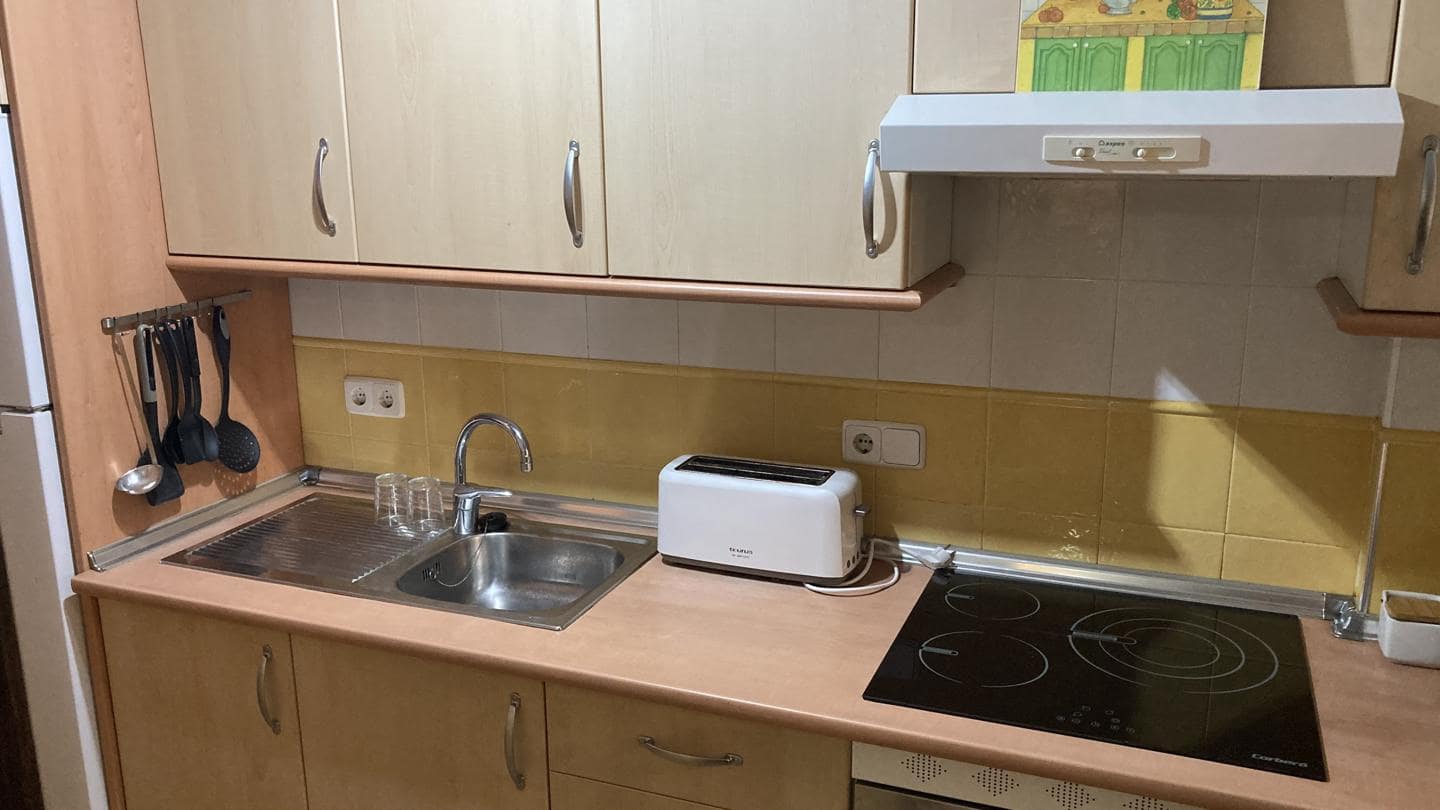 2 makuuhuone Asunto vuokrattavana paikassa Vera mukana uima-altaan 
autotalli - 750 € (Ref: 9525077)