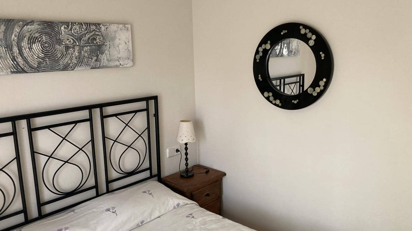 2 makuuhuone Asunto vuokrattavana paikassa Vera mukana uima-altaan 
autotalli - 750 € (Ref: 9525077)