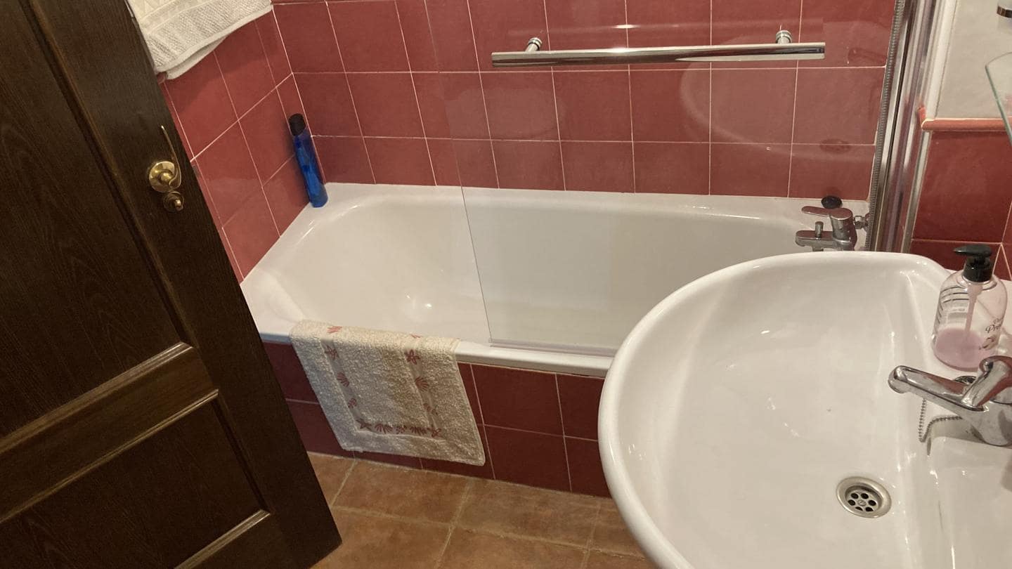 2 makuuhuone Asunto vuokrattavana paikassa Vera mukana uima-altaan 
autotalli - 750 € (Ref: 9525077)