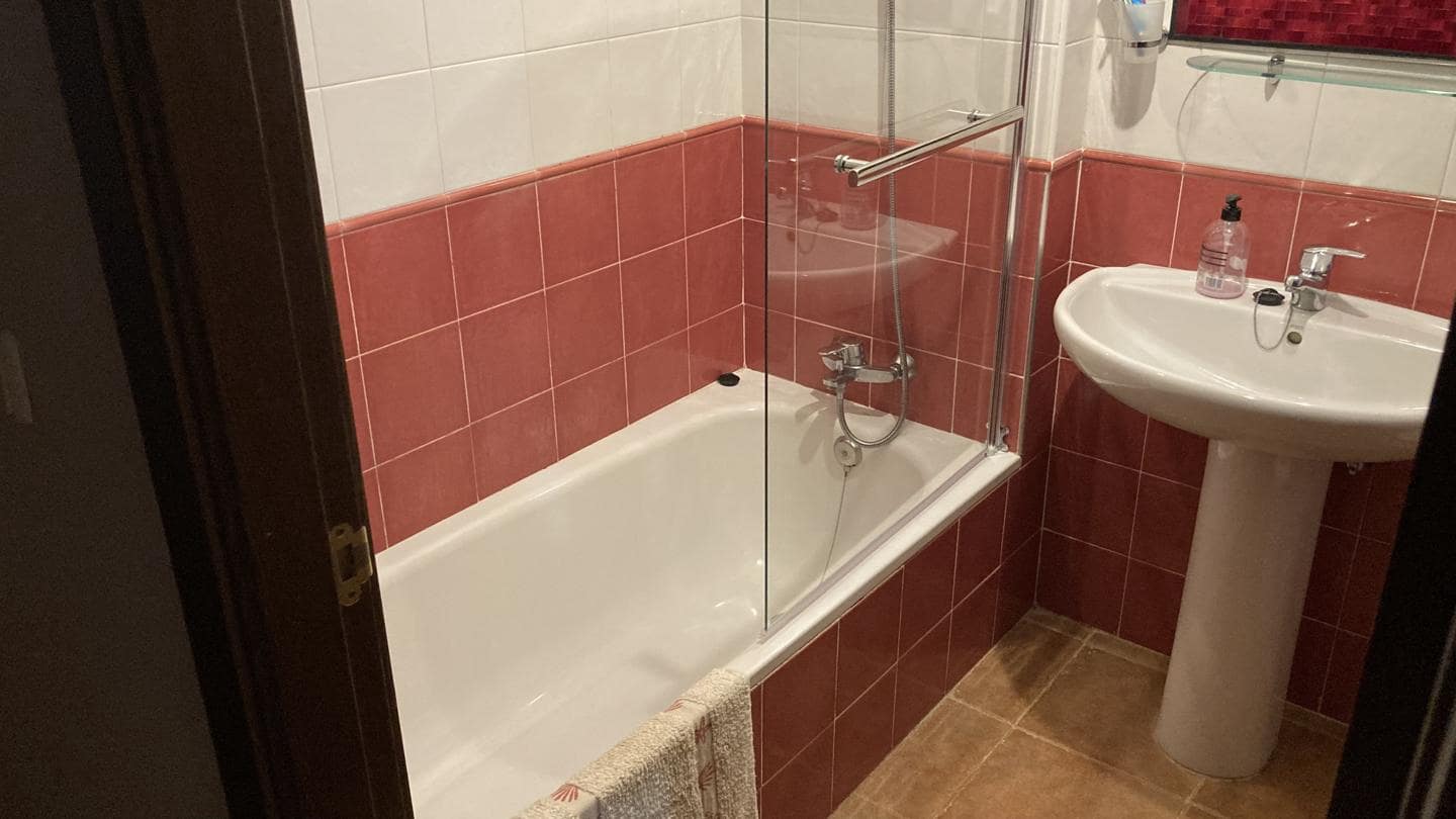 2 makuuhuone Asunto vuokrattavana paikassa Vera mukana uima-altaan 
autotalli - 750 € (Ref: 9525077)