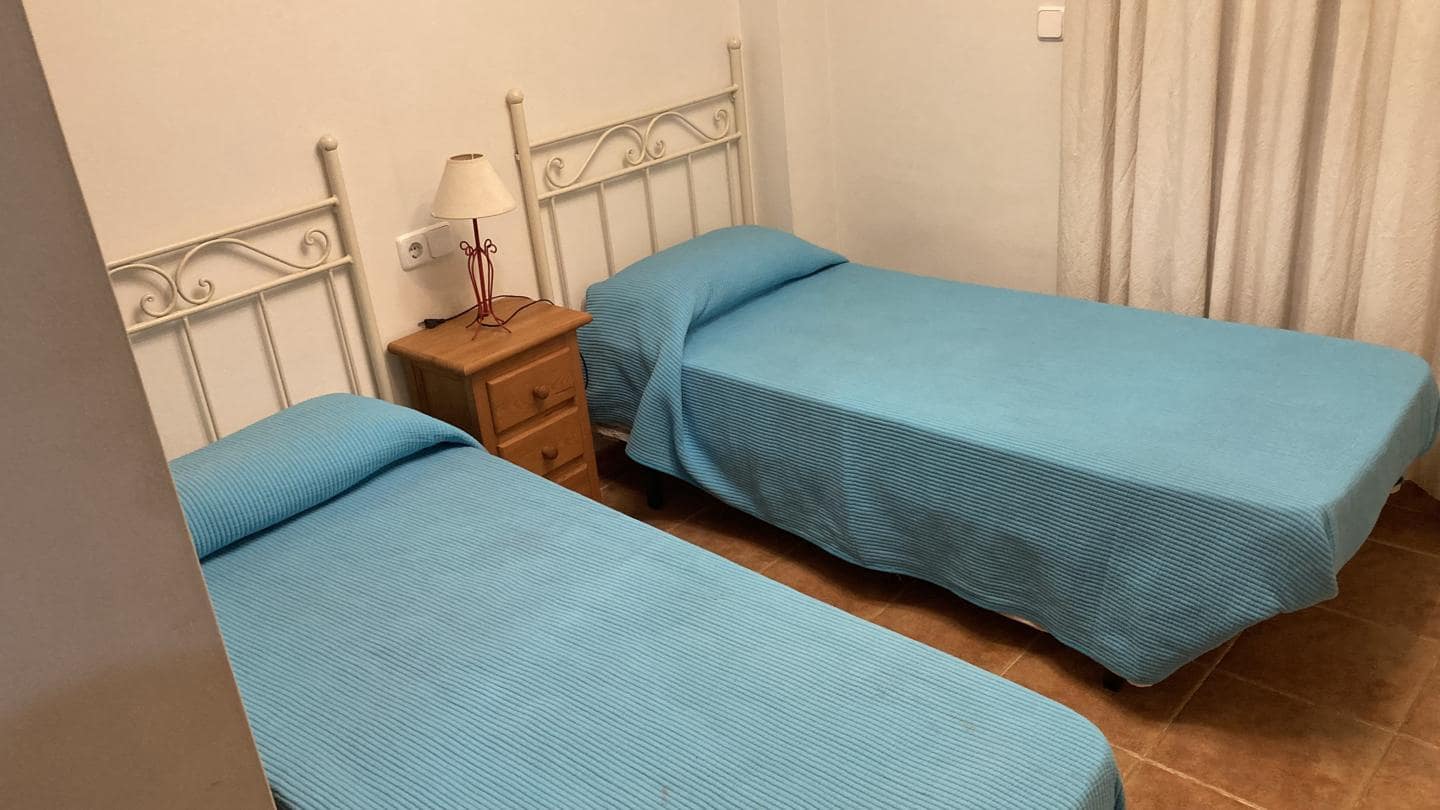 2 makuuhuone Asunto vuokrattavana paikassa Vera mukana uima-altaan 
autotalli - 750 € (Ref: 9525077)