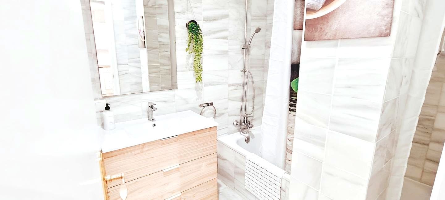 1 makuuhuone Asunto vuokrattavana paikassa Vera mukana uima-altaan - 600 € (Ref: 9565915)