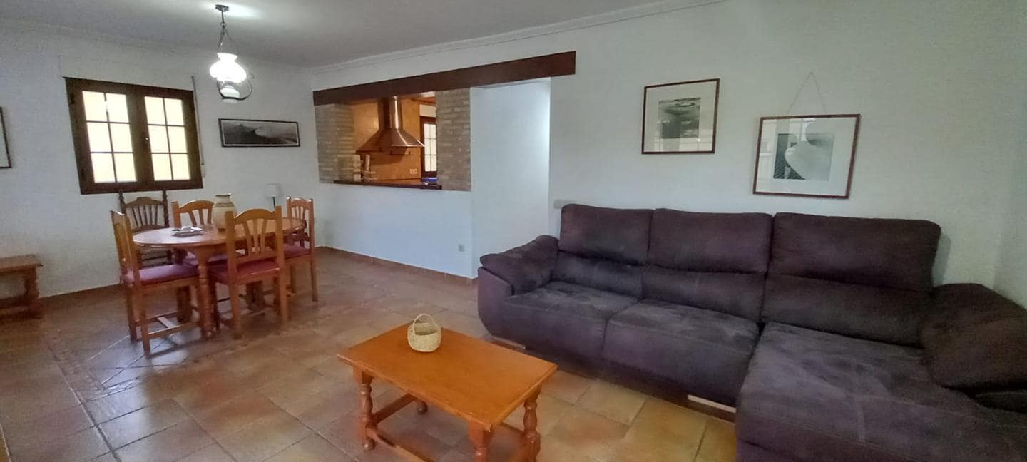 3 bedroom Flat for rent in Cuevas del Almanzora - € 700 (Ref: 9603315)