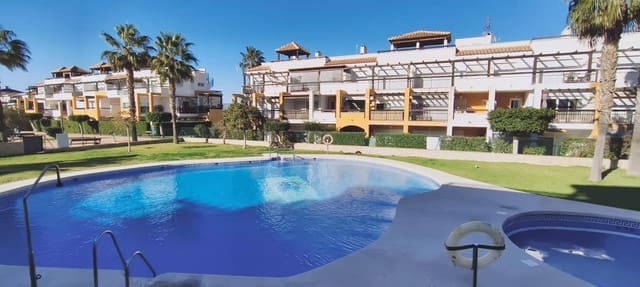 3 slaapkamer Flat te koop in Puerto Vera - Las Salinas, Vera met zwembad garage - € 187.000 (Ref: 9622901)