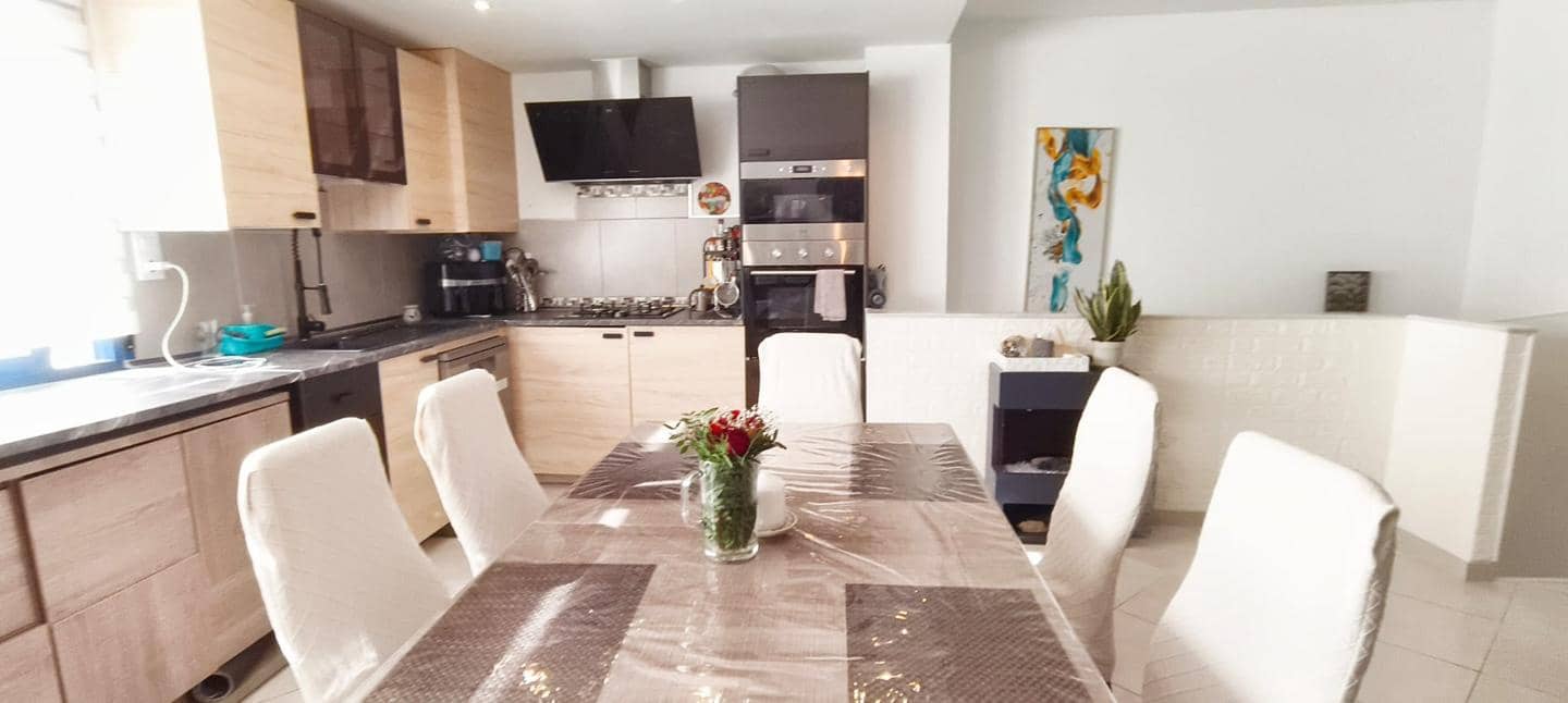 4 soveværelse Lejlighed til salg i Garrucha med swimmingpool garage - € 149.000 (Ref: 9624178)