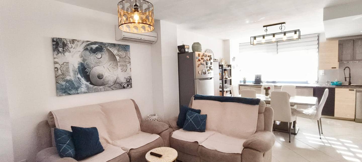 4 soveværelse Lejlighed til salg i Garrucha med swimmingpool garage - € 149.000 (Ref: 9624178)