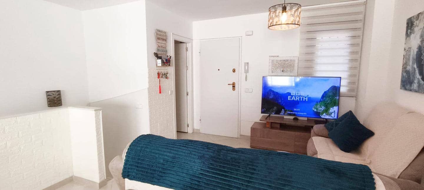 4 soveværelse Lejlighed til salg i Garrucha med swimmingpool garage - € 149.000 (Ref: 9624178)