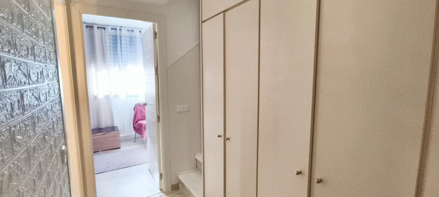 4 soveværelse Lejlighed til salg i Garrucha med swimmingpool garage - € 149.000 (Ref: 9624178)