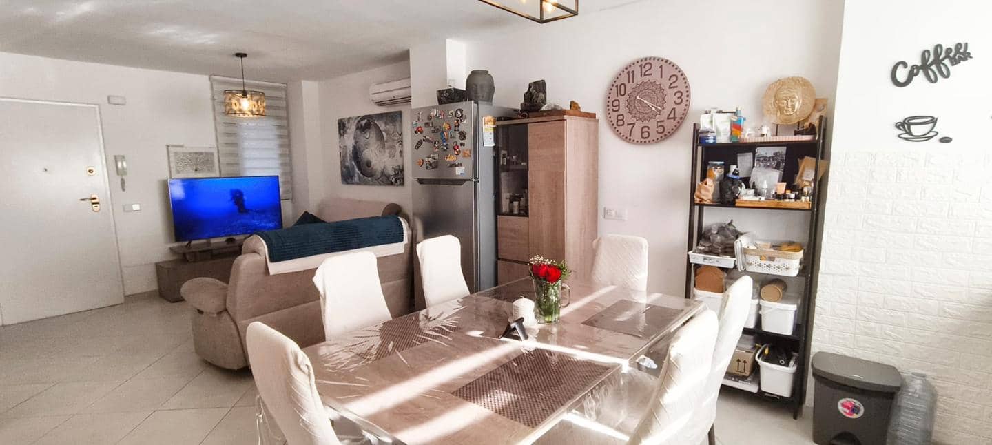 4 soveværelse Lejlighed til salg i Garrucha med swimmingpool garage - € 149.000 (Ref: 9624178)