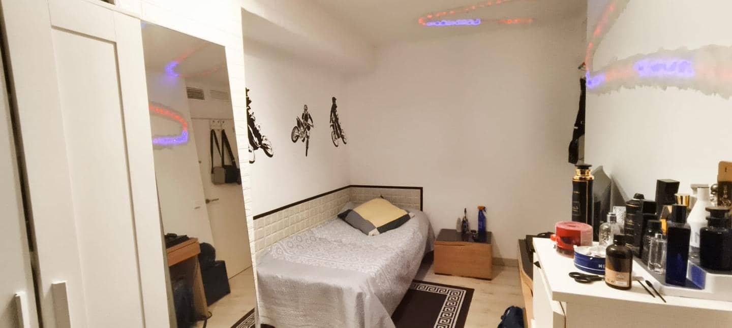 4 soveværelse Lejlighed til salg i Garrucha med swimmingpool garage - € 149.000 (Ref: 9624178)