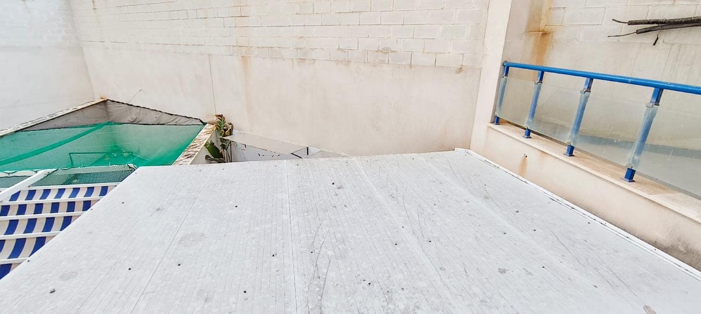 4 soveværelse Lejlighed til salg i Garrucha med swimmingpool garage - € 149.000 (Ref: 9624178)