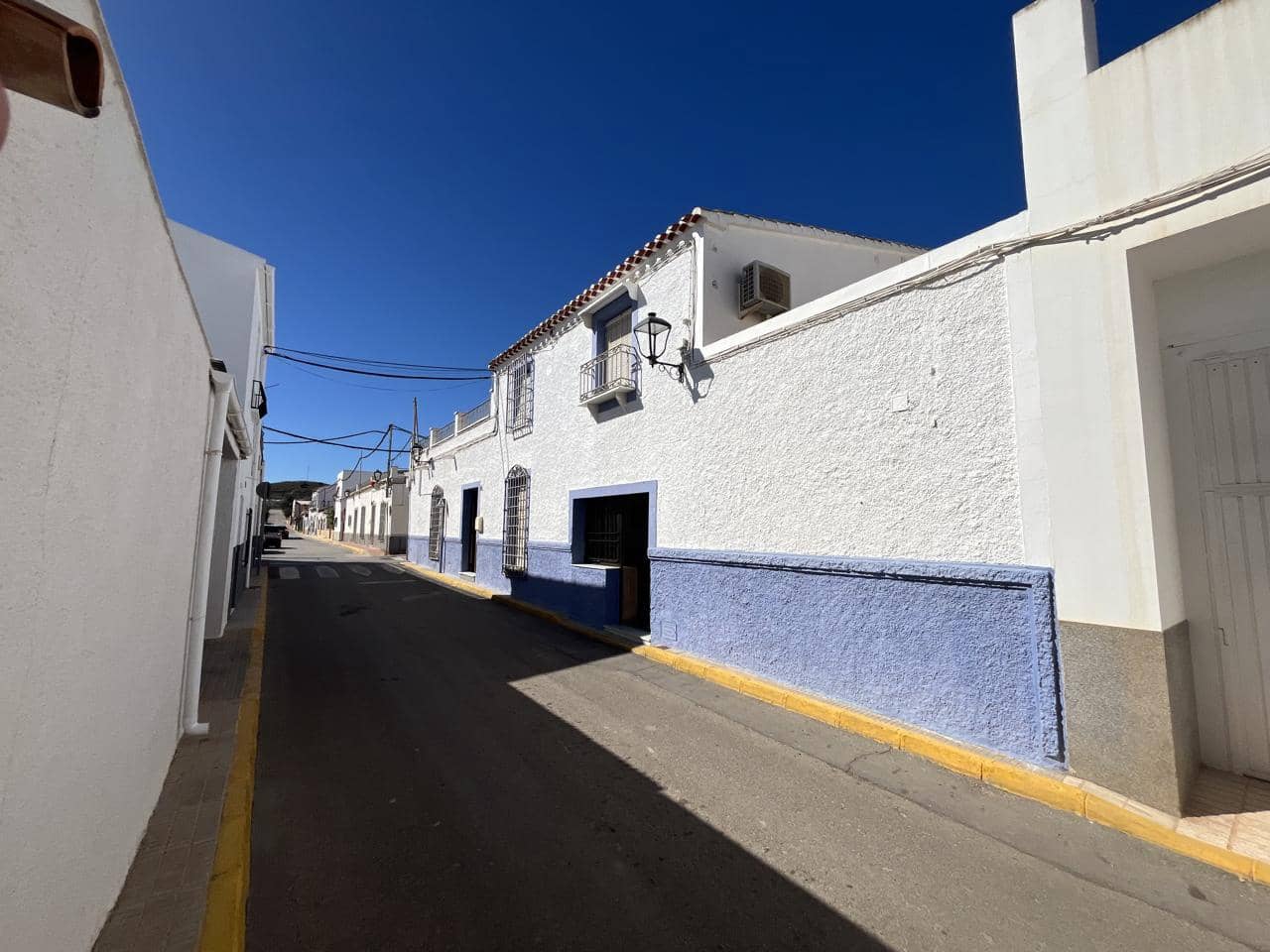 5 bedroom Villa for sale in Los Gallardos - € 160,000 (Ref: 9629251)