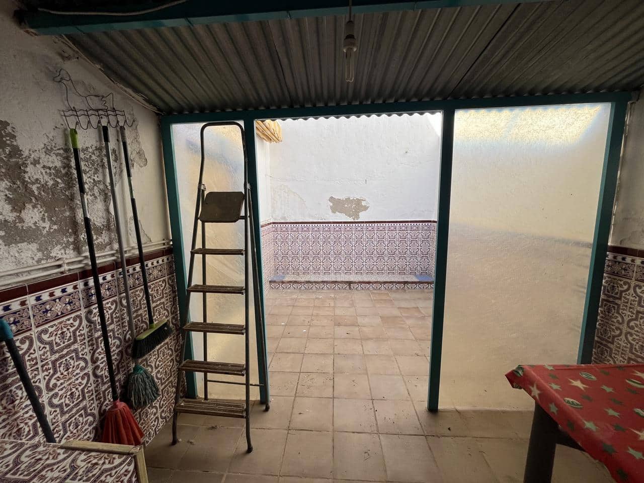 5 bedroom Villa for sale in Los Gallardos - € 160,000 (Ref: 9629251)