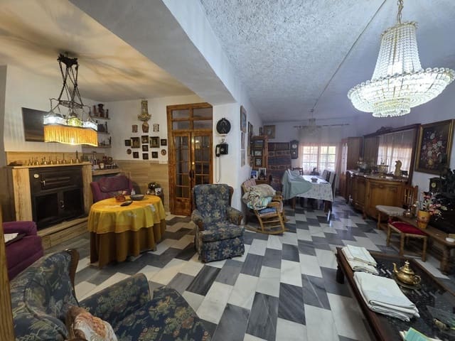 7 makuuhuone Huvila myytävänä paikassa Bacares mukana 
autotalli - 295 000 € (Ref: 9645946)