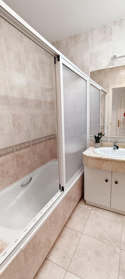 2 quarto Apartamento para arrendar em Vera com piscina garagem - 900 € (Ref: 9679099)