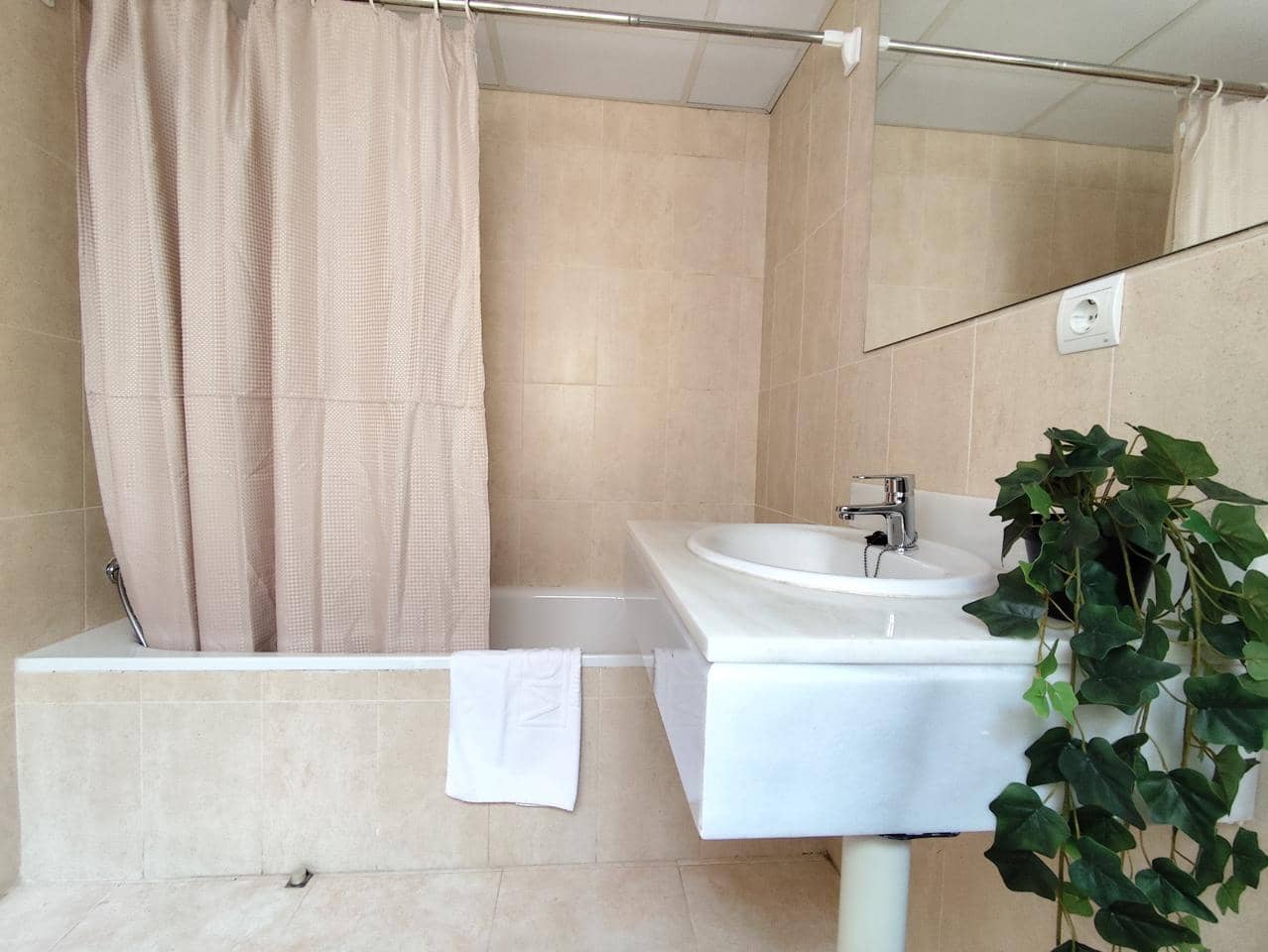 3 slaapkamer Flat te koop in Vera met zwembad garage - € 235.000 (Ref: 9699675)