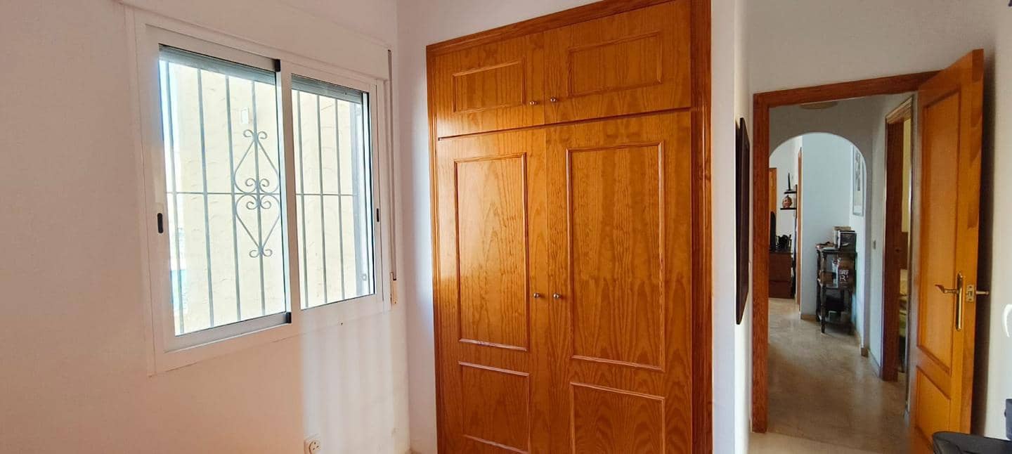 3 makuuhuone Asunto myytävänä paikassa Vera mukana uima-altaan - 184 000 € (Ref: 9752461)