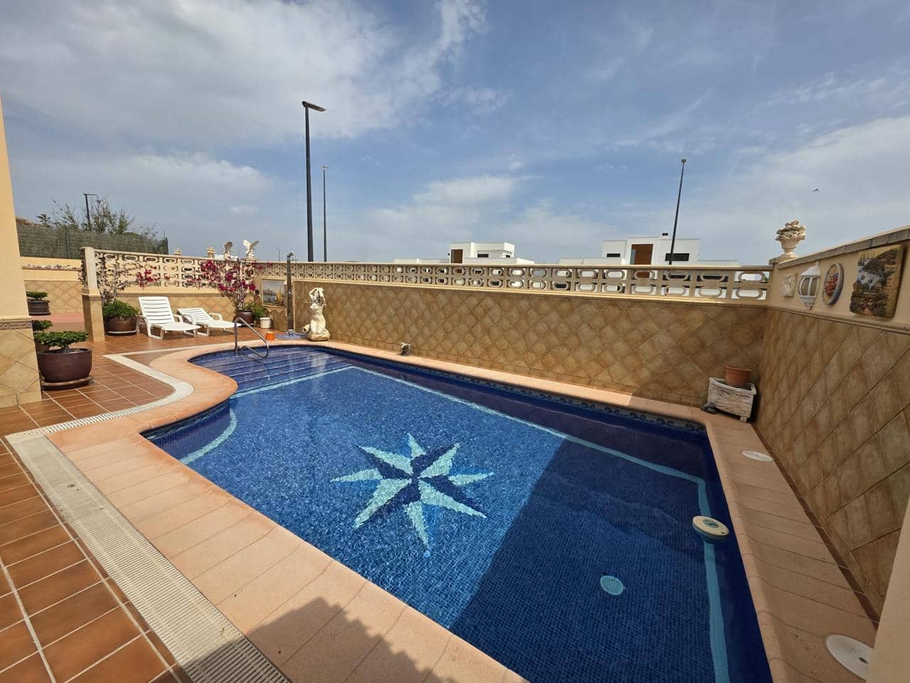 3 Zimmer Villa zu verkaufen in Vera mit Pool Garage - 465.000 € (Ref: 9809785)