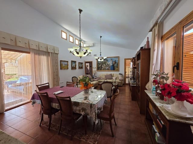 3 Zimmer Villa zu verkaufen in Vera Ciudad, Vera mit Pool Garage - 465.000 € (Ref: 9809785)