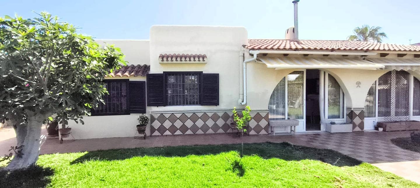 3 bedroom Villa for sale in Vera with pool garage - € 535,000 (Ref: 9816365)