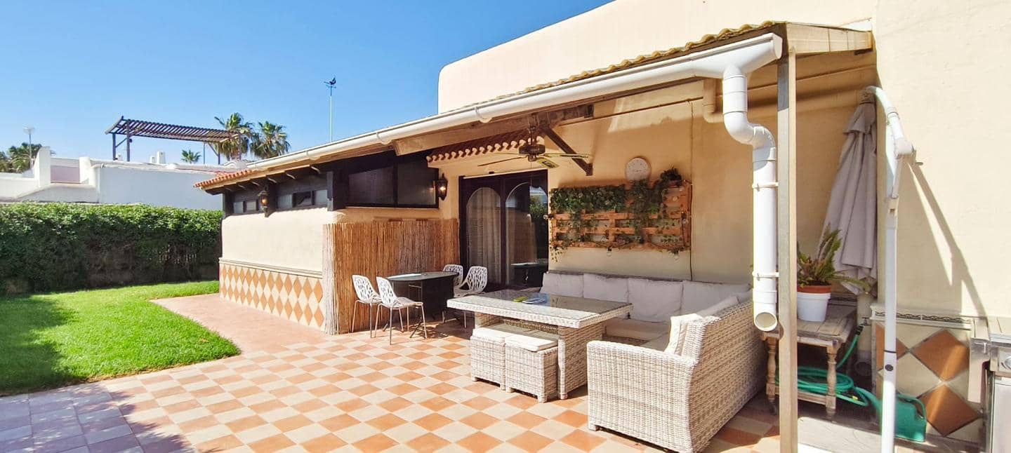 3 bedroom Villa for sale in Vera with pool garage - € 535,000 (Ref: 9816365)