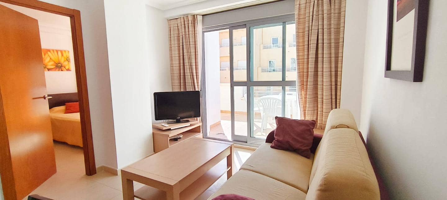 2 Zimmer Ferienwohnung in Vera mit Pool Garage - 900 € (Ref: 9821024)