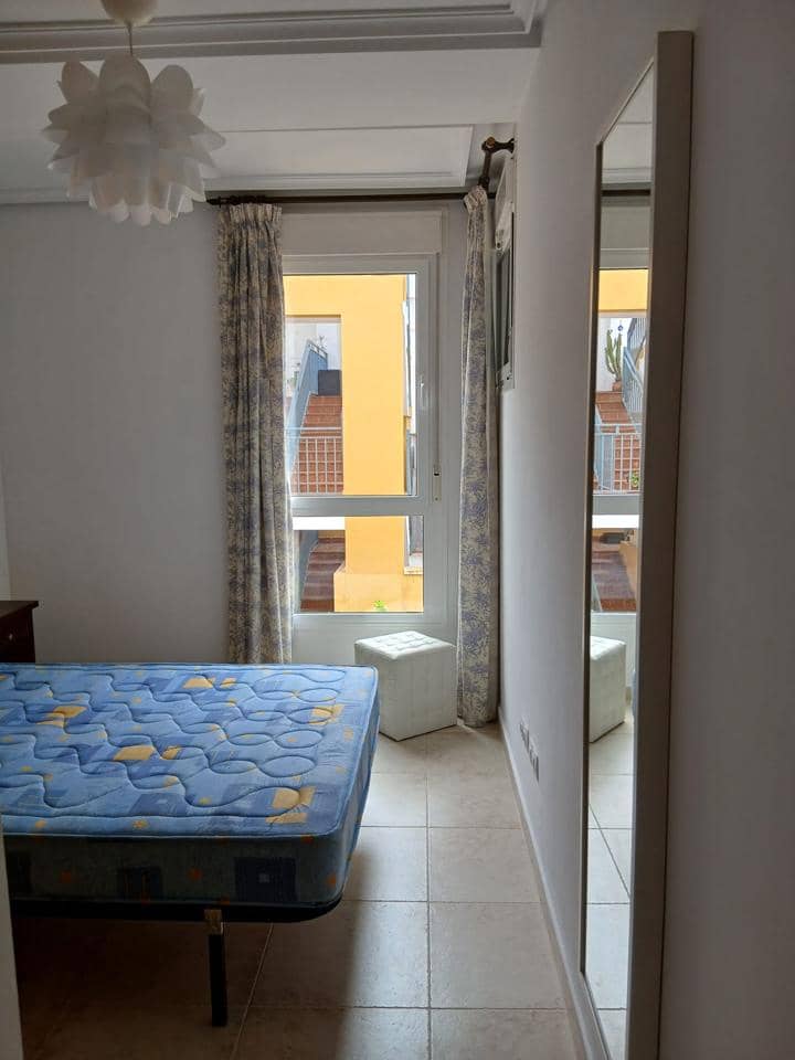 Piso de 2 habitaciones en Vera en alquiler con piscina garaje - 700 € (Ref: 9826854)