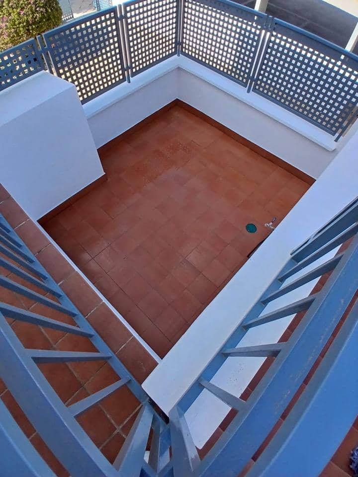 Piso de 2 habitaciones en Vera en alquiler con piscina garaje - 700 € (Ref: 9826854)