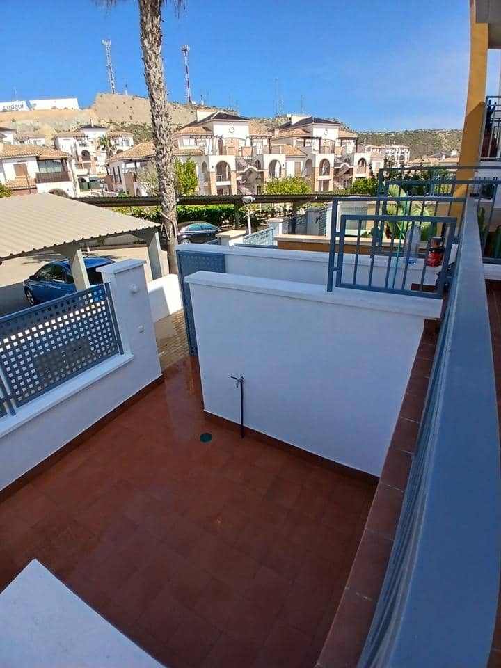 Piso de 2 habitaciones en Vera en alquiler con piscina garaje - 700 € (Ref: 9826854)