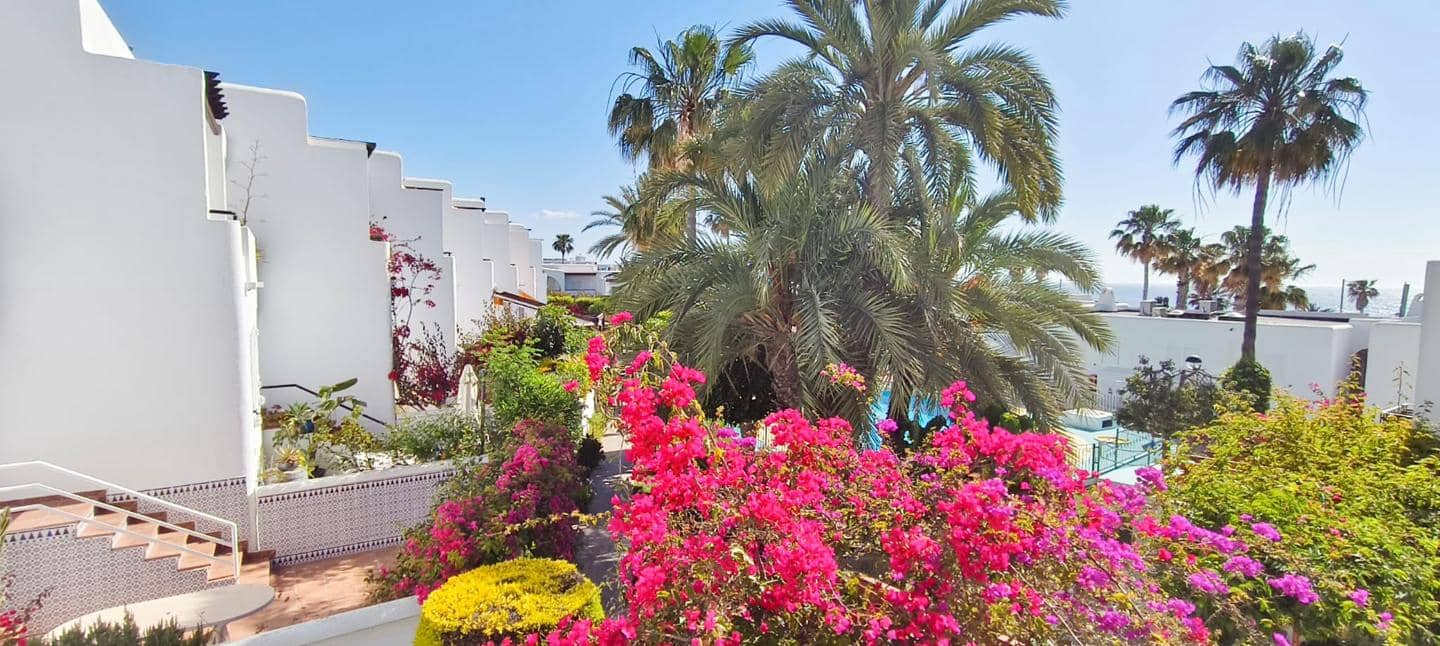 2 bedroom Bungalow for sale in Mojacar with pool garage - € 299,000 (Ref: 9838722)