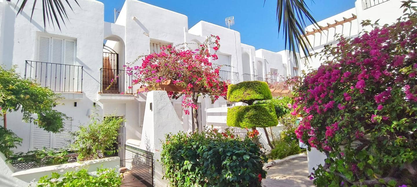 2 bedroom Bungalow for sale in Mojacar with pool garage - € 299,000 (Ref: 9838722)