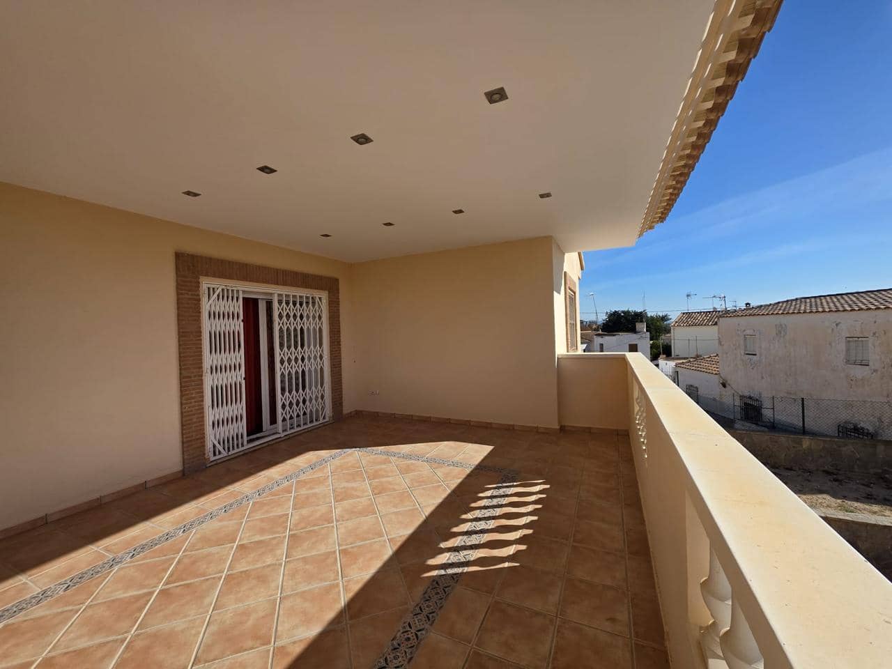 4 chambre Villa/Maison à vendre à Aljariz avec garage - 340 000 € (Ref: 9879685)