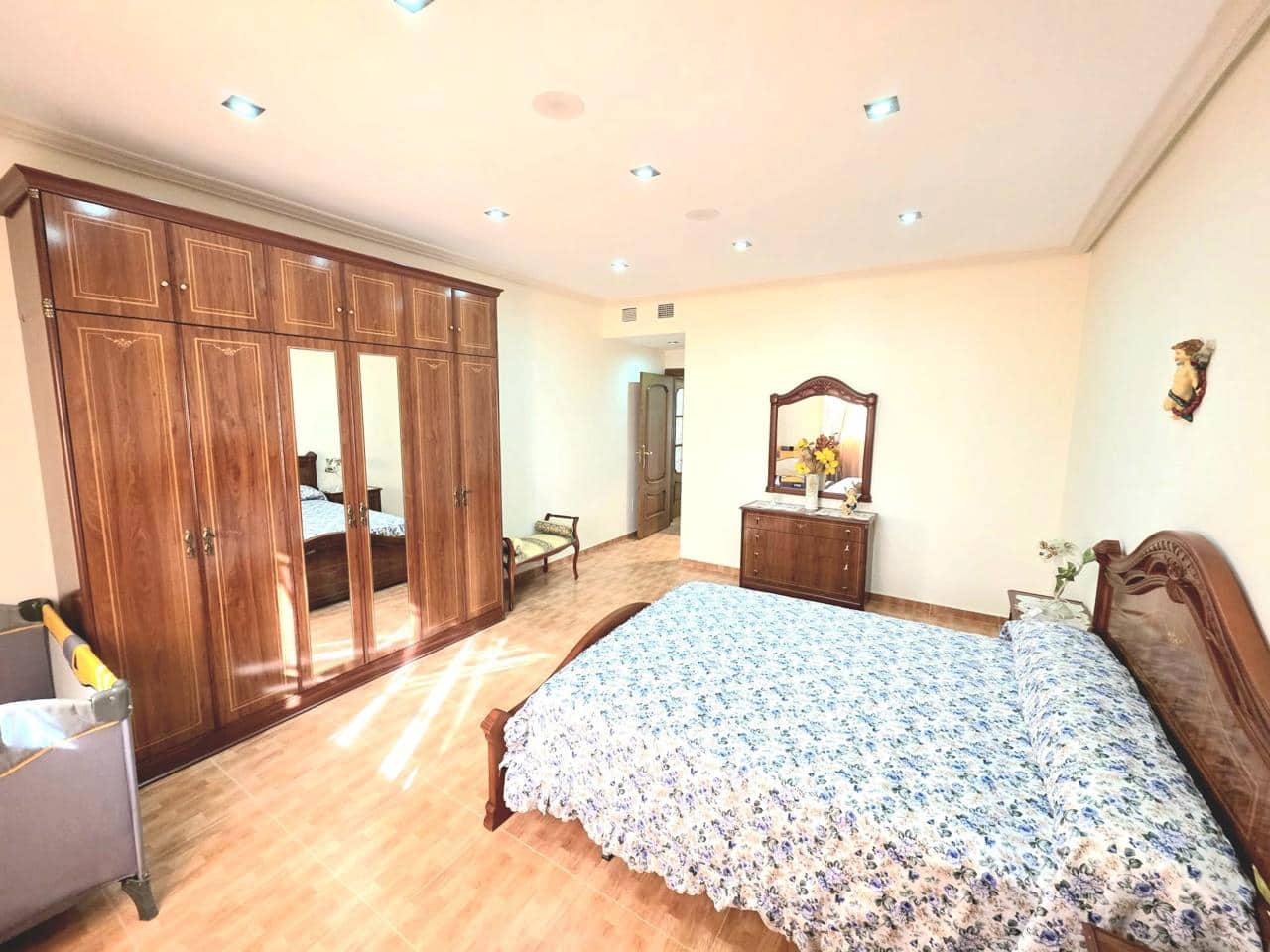 4 bedroom Villa for sale in Aljariz with garage - € 365,000 (Ref: 9879685)