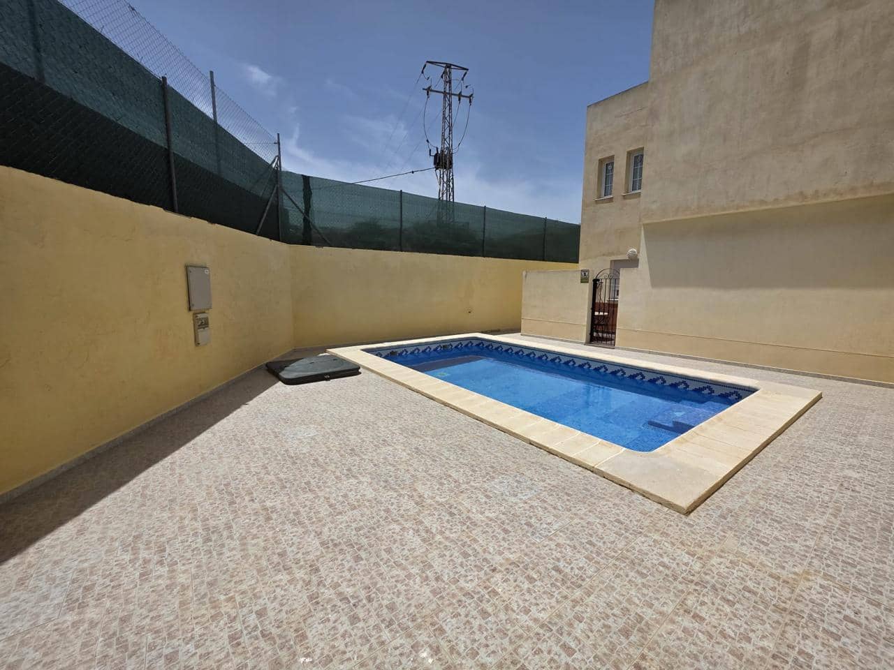 3 chambre Villa/Maison à vendre à El Real avec piscine garage - 211 000 € (Ref: 9889260)
