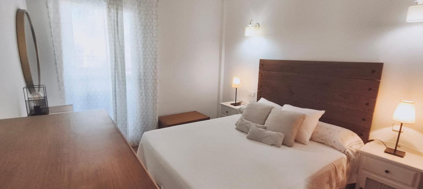 3 slaapkamer Flat voor vakantieverhuur in Vera met zwembad - € 950 (Ref: 9926457)