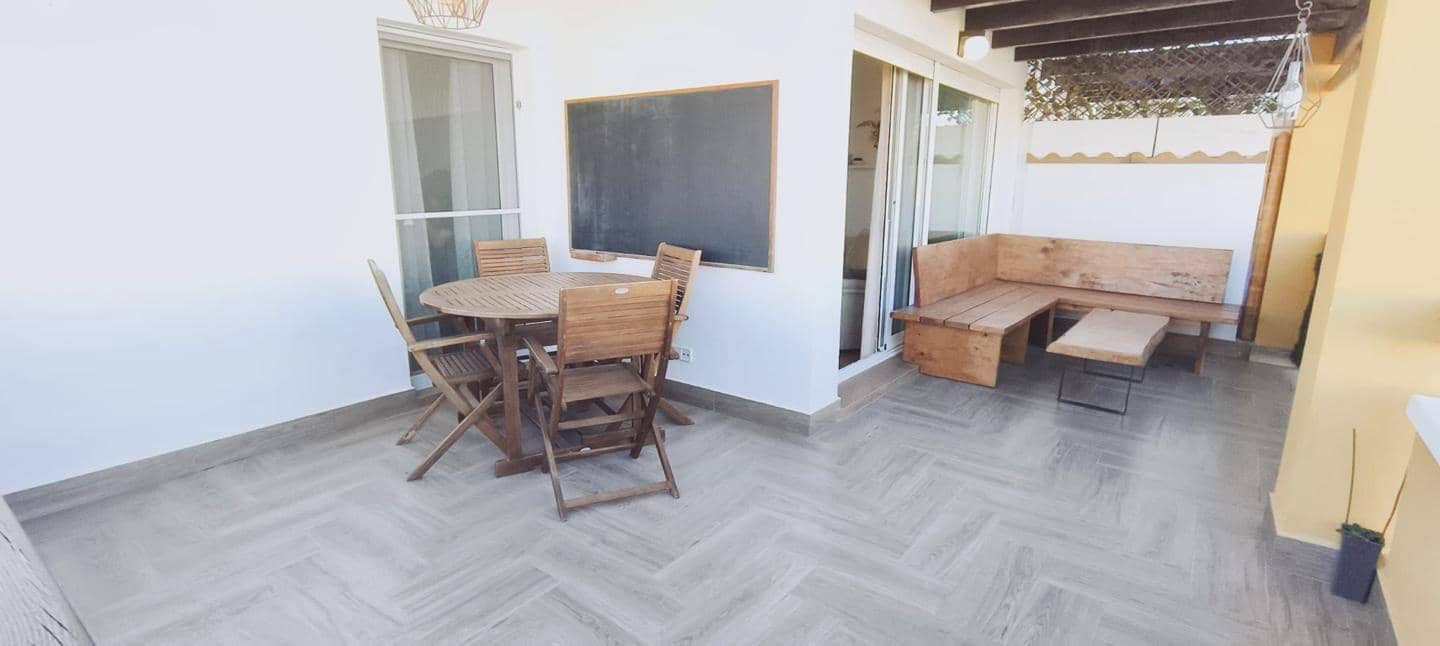 3 slaapkamer Flat voor vakantieverhuur in Vera met zwembad - € 950 (Ref: 9926457)