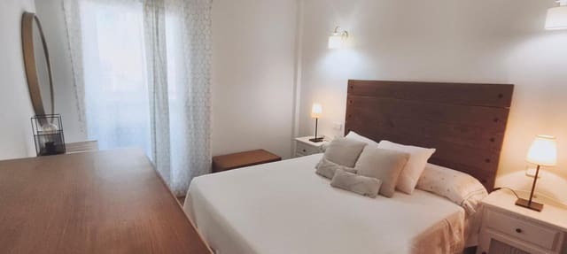 3 slaapkamer Flat voor vakantieverhuur in Puerto Vera - Las Salinas, Vera met zwembad - € 950 (Ref: 9926457)
