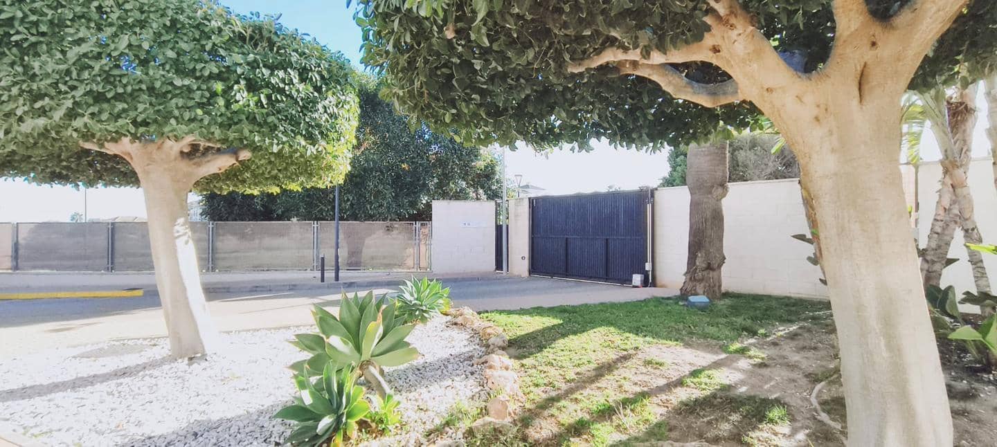 3 slaapkamer Flat voor vakantieverhuur in Vera met zwembad - € 950 (Ref: 9926457)