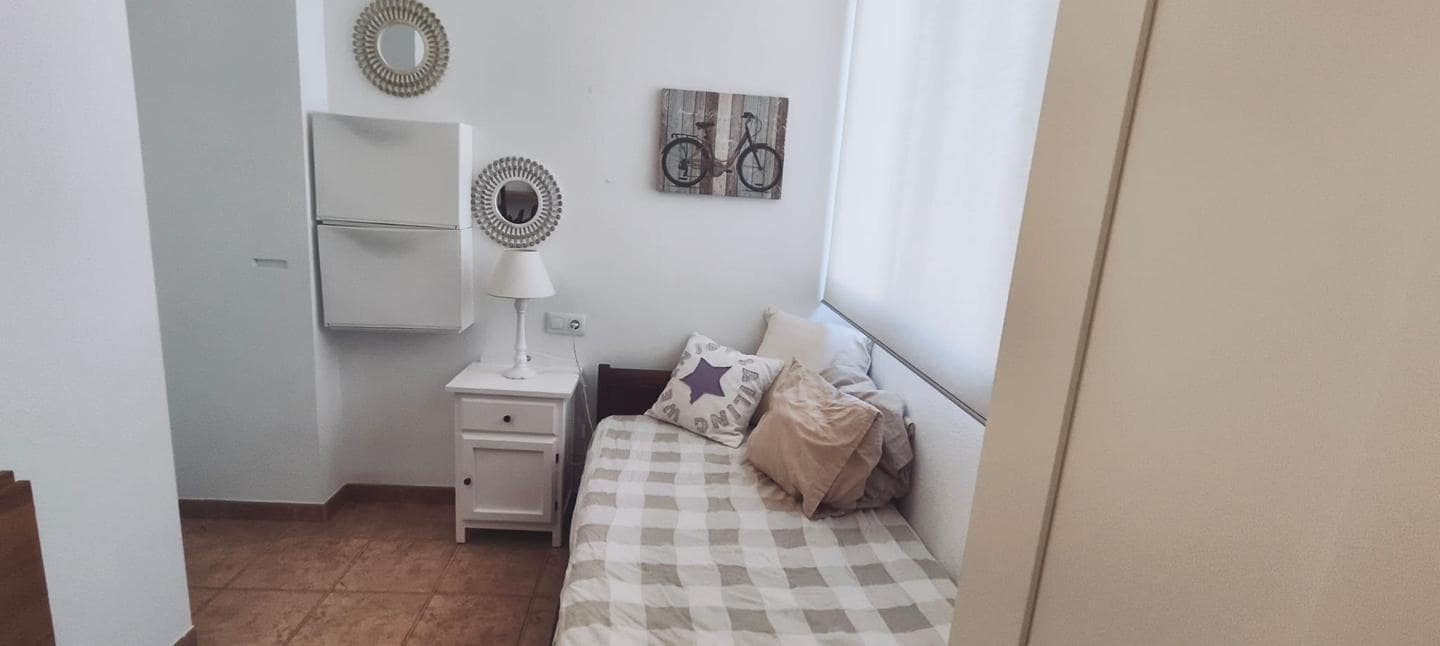 3 slaapkamer Flat voor vakantieverhuur in Vera met zwembad - € 950 (Ref: 9926457)