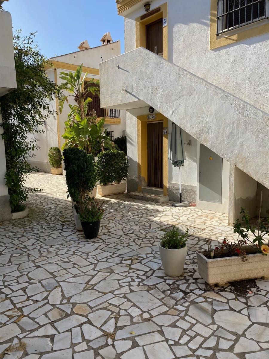 Piso de 1 habitación en Vera en alquiler vacacional con piscina - 665 € (Ref: 9986124)